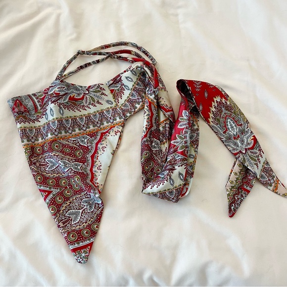 NEW Red and Beige Patterned Bandana Top (XS/S) - Picture 4 of 5